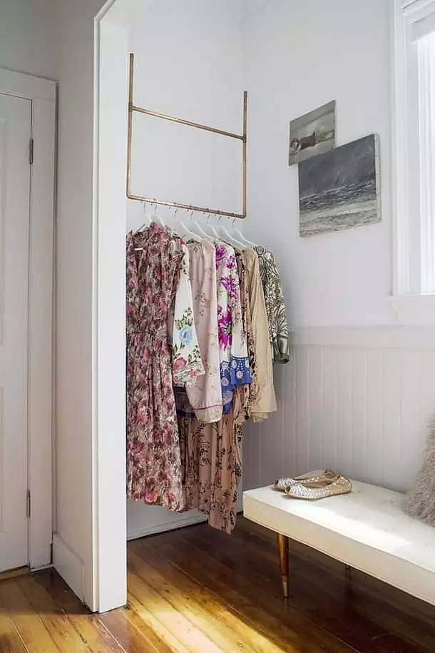 小房间衣架 587d92a383f19.jpg!b710