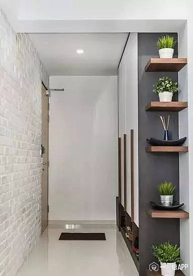 进门玄关设计转角 5b0ba05632838.jpg!710