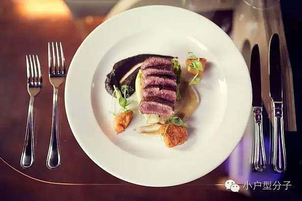 D餐厅呀、汽车餐厅啥的,通通没有囚犯米其林餐