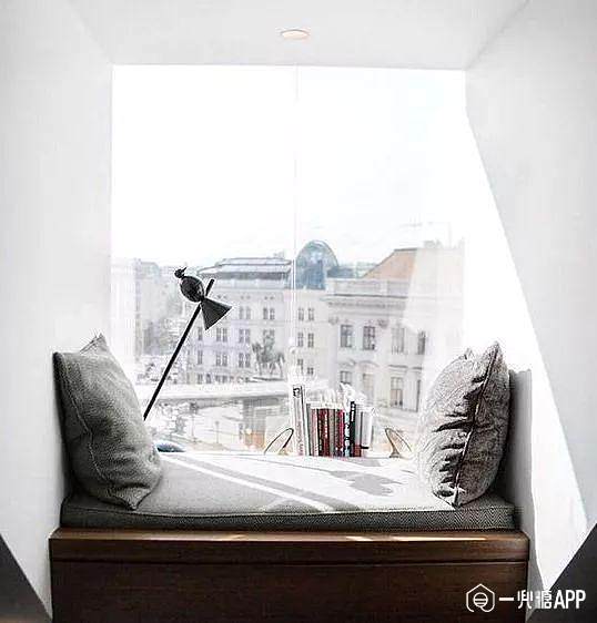 文章 飘窗 丨一个靠窗听雨 静沐暖阳的地方   外飘窗通常对人有着更强