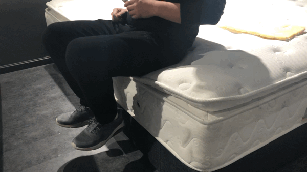 5ca309a95a5cc.gif!ori