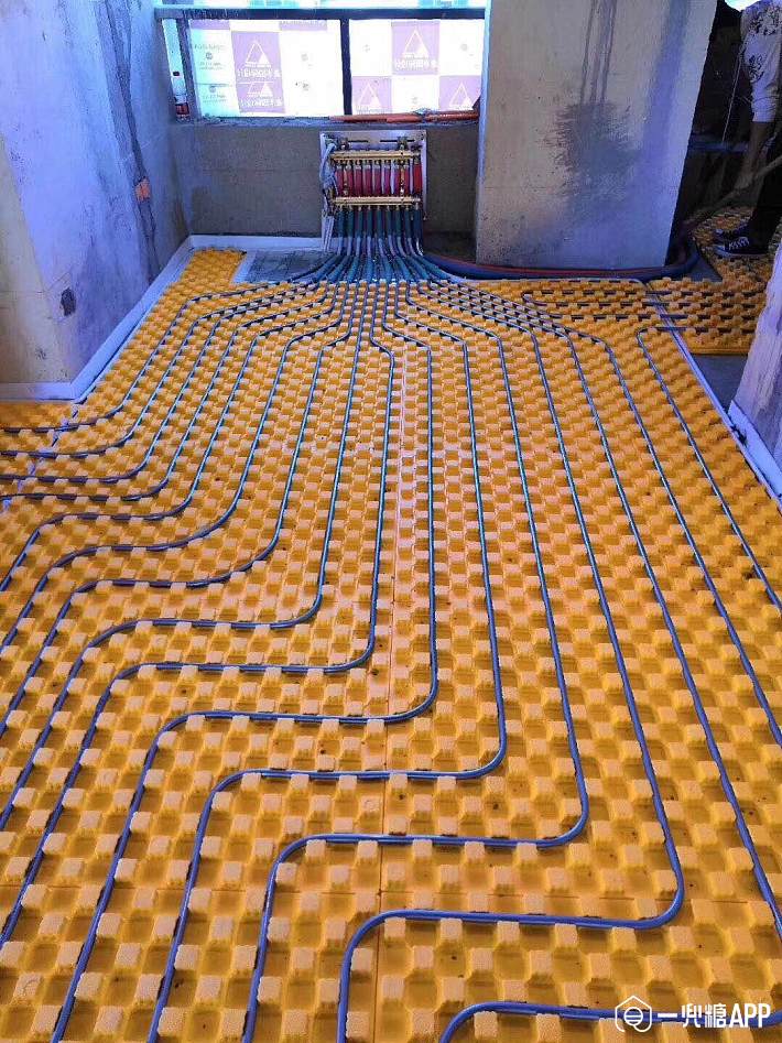如何选购地暖 5ce35e0502847.jpg!710