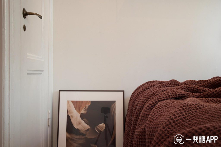 装饰画安装上墙 5b62d6bc51385.png!710