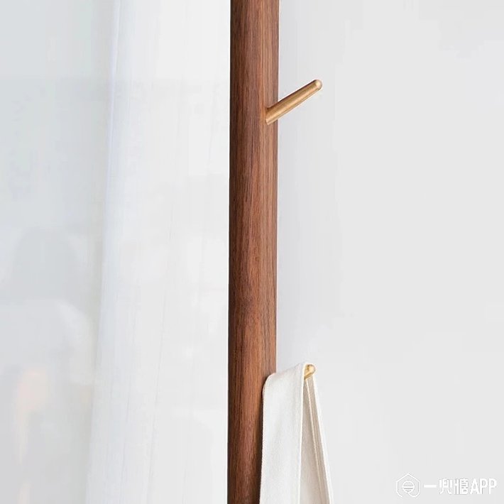 穿衣镜放在哪里好图片 5c74e9b131b5f.jpg!710