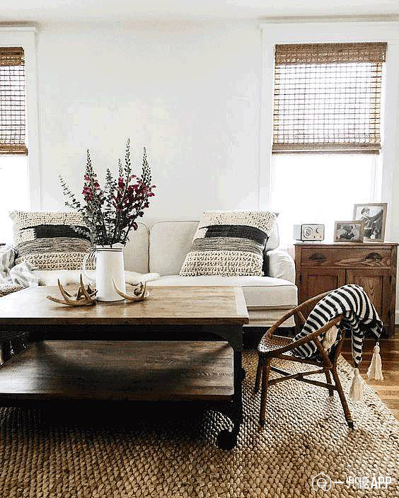 装饰画怎么摆放更有艺术感 5d43f850c8ed3.png!710