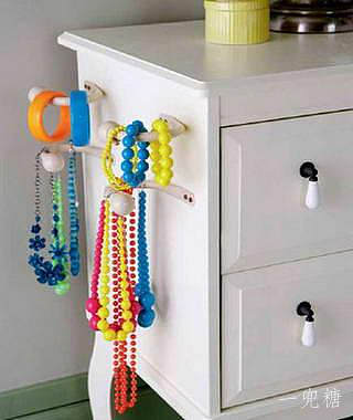 装饰挂钩墙上 526f7af61c3cf.jpg!760