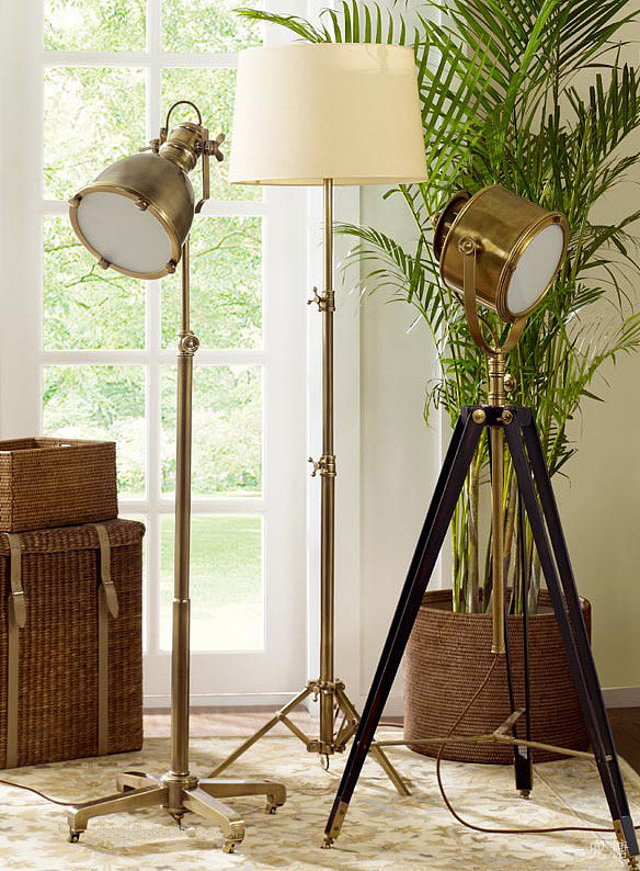 泽家harbor house同款Callister 木制三角支架落