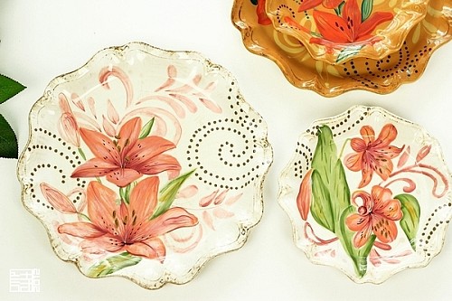 apriware valero外贸手绘陶瓷 复古百合波浪边