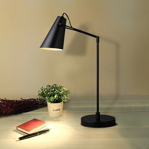 现代简约时尚创意个性办公室书桌书房电脑桌北