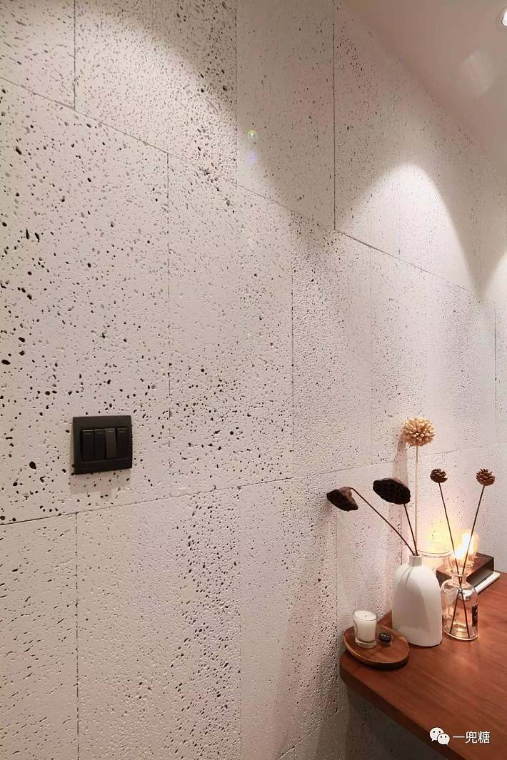 69平,有2室 半开放书房 衣帽间,原来洞石背景墙这么美!