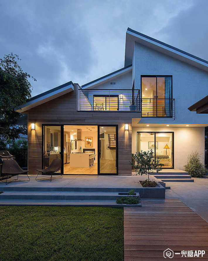 别墅作为具明显个性特征的居所, 体现的是主人的生活品位, 在选购别墅