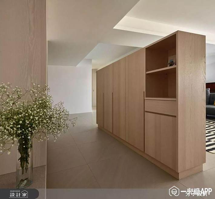 双面柜拯救小户型的8种实用设计,一次塞进鞋柜,电视柜,衣柜机能,收纳