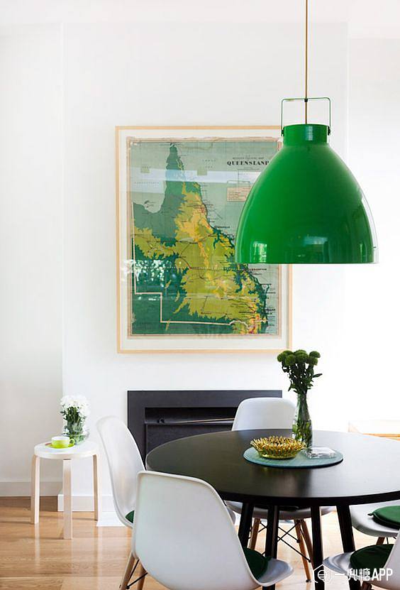 怎样把一面白花花的墙打造出活泼创意的感觉?