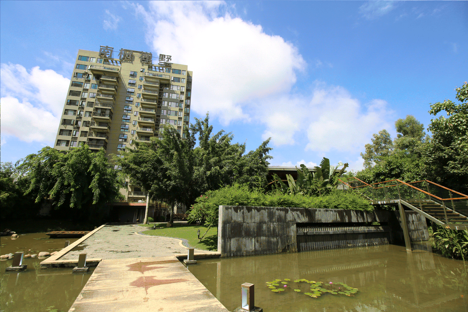 南枫禅墅,亦隐亦显亦浮生