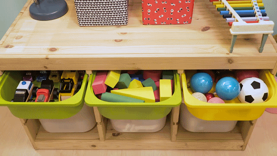 为良好的行为习惯创造空间对小孩来说,抽屉的使用难度大于箱子