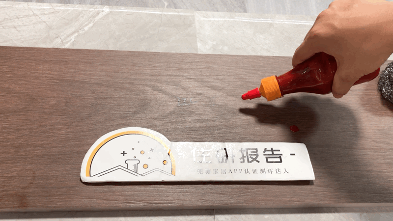 兼具木地板的颜值与瓷砖的性能,木纹砖开挂一般的存在|实测icc瓷砖